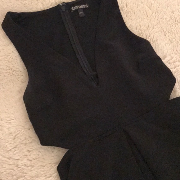 Hardly worn black slotted sides Express Dress - Picture 2 of 2